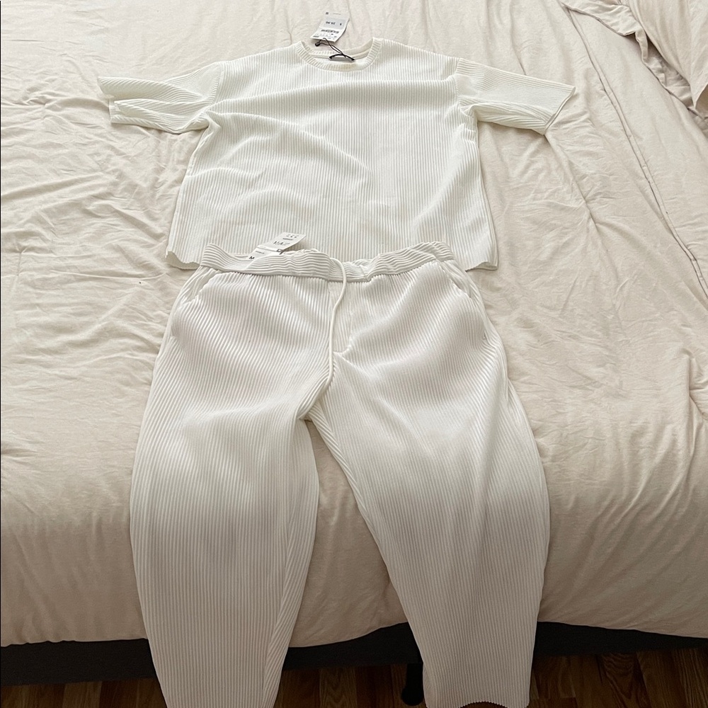 Men’s Zara matching set in white NWTs